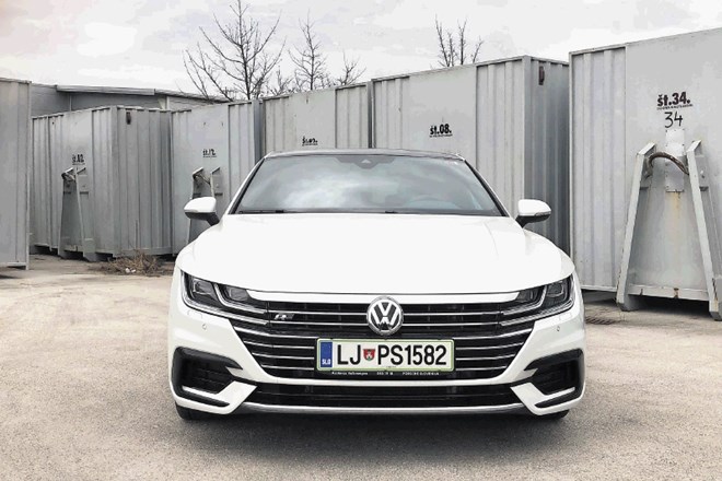 Volkswagen arteon in peugeot 508: Kdo pravi, da lepotci ne morejo biti praktični?