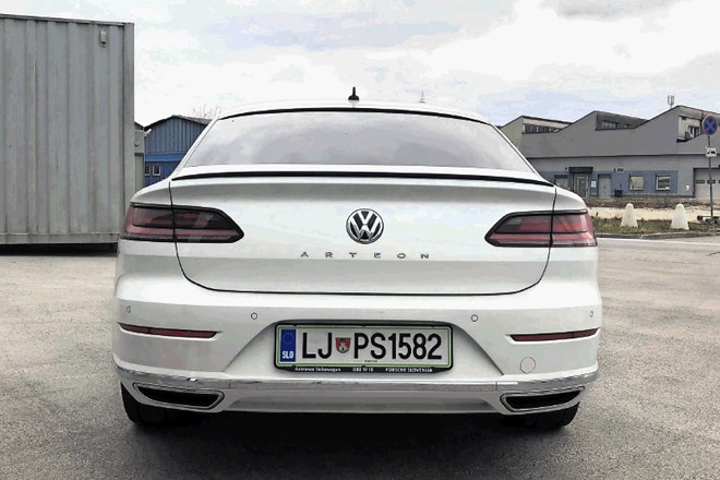 Volkswagen arteon in peugeot 508: Kdo pravi, da lepotci ne morejo biti praktični?