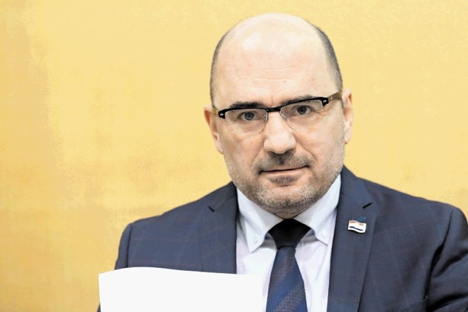 Podpredsednik hrvaškega sabora Milijan Brkić naj bi naročil spremljanje elektronske pošte hrvaškega notranjega ministra...