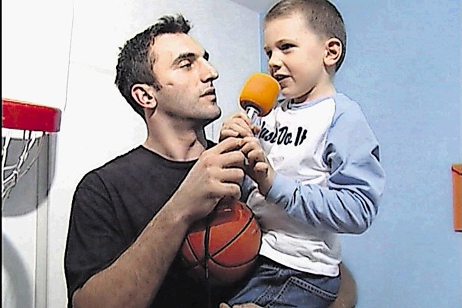 V dokumentarnem filmu ŠKL – Šport tisočerih obrazov se pojavi tudi Luka Dončić z očetom Sašo Dončićem.