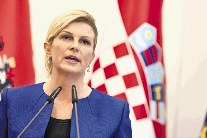 Hrvaška predsednica Kolinda Grabar - Kitarović bo v kampanji za drugi mandat za tekmeca morda dobila pevca Miroslava Škora.