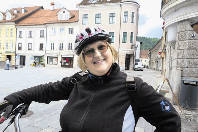 V Kranju bi lahko bilo  več kolesarskih stez, da bi bilo kolesarjenje bolj varno. Vem, da si na občini prizadevajo  v tej...