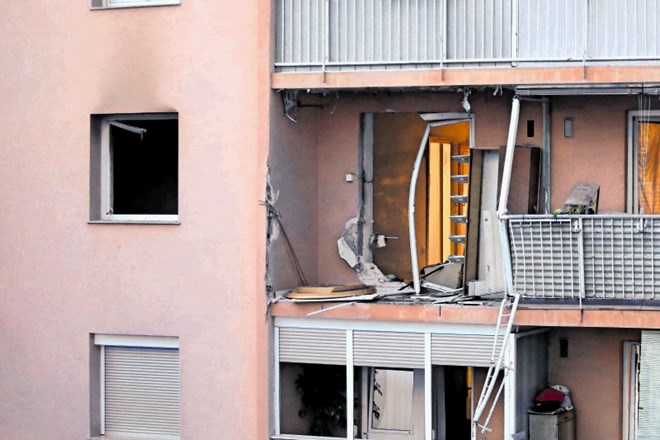 Silovita eksplozija je 5. novembra lani ob 15.24 do temeljev pretresla večstanovanjski blok na Pobrežju. Od 32 stanovanjskih...