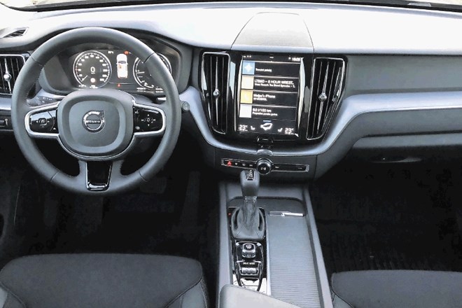 Volvo XC60 in jeep cherokee: Žiletka, evrokrem in džip