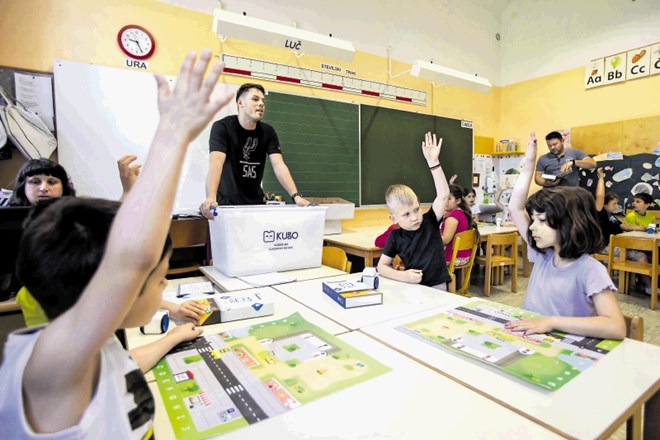 Robotiko in razumevanje procesov želijo približati čim več otrokom po Sloveniji.