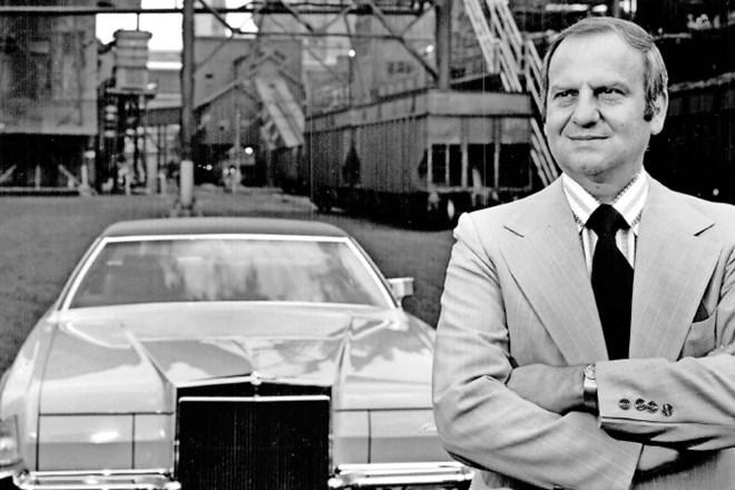 Lee Iacocca je postal po rešitvi Chryslerja tako priljubljen, da so mu ponudili celo kandidaturo za ameriškega predsednika.