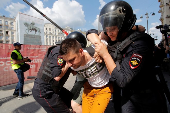 #foto Pred protestom opozicije v Moskvi nove aretacije