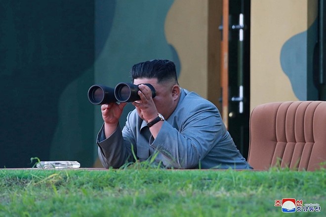 Severna Koreja pod nadzorom Kima testirala novo orožje