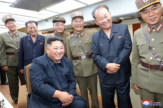 Severna Koreja pod nadzorom Kima testirala novo orožje