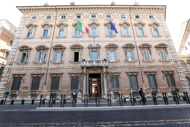 Datum glasovanja o nezaupnici italijanski  vladi v rokah senata