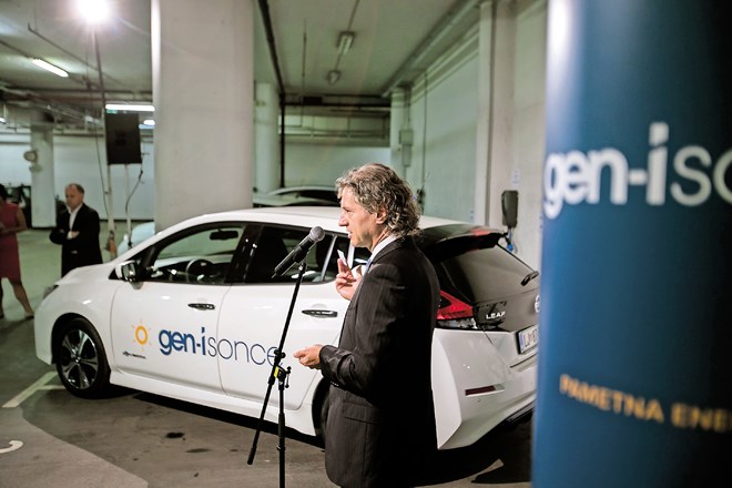 V družbi GEN-I imajo že več kot 35 električnih avtomobilov in 25 polnilnic zanje. GEN-I
