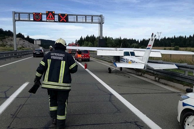 #foto #video Hrvaški pilot po pristanku na avtocesti: Nisem bil paničen