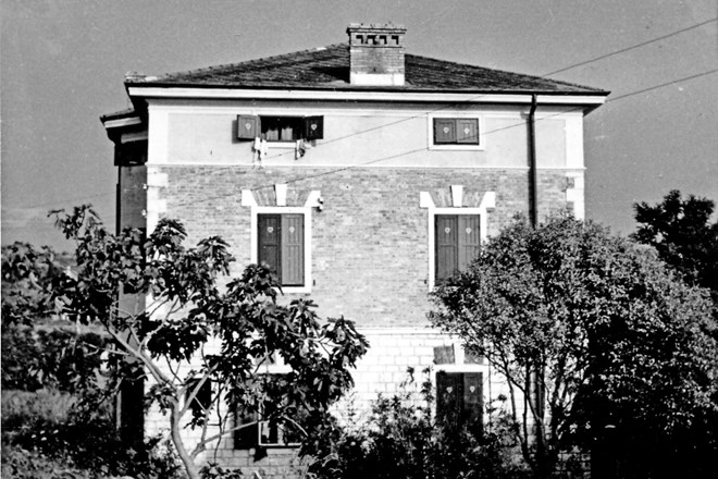 Počitniški dom Komunalne banke Ljubljana v Strunjanu leta 1958 (Vir: SI PAK PI 36.726, t. e. 13).