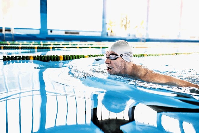 Plavanje je ena  redkih aktivnosti, s katero lahko povečamo  vzdržljivost, gibljivost in moč, obenem pa srca ne obremenjujemo...