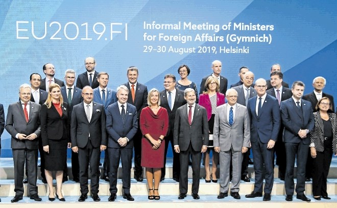 Zunanji ministri članic EU na neformalnem vrhu v Helsinkih.
