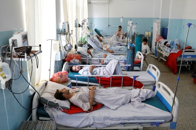 #foto V bombnem napadu v Kabulu 16 mrtvih in več kot sto ranjenih