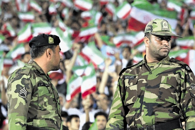 Nogometne tekme so v Iranu močno zastražene.