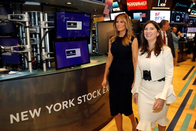 #foto Prva dama ZDA odprla ponedeljkovo borzno trgovanje na Wall Streetu
