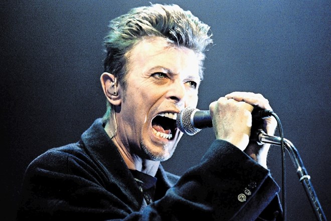Znano je, da je tudi David Bowie zlorabljal droge in  imel zelo živahno spolno življenje.