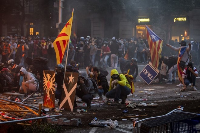 #video #foto Katalonski voditelji zahtevajo pogajanja z Madridom