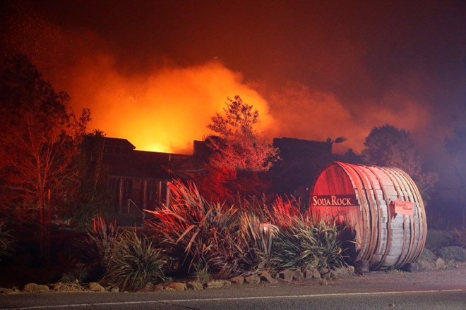 #foto Zaradi požarov v Kaliforniji razglasili izredne razmere