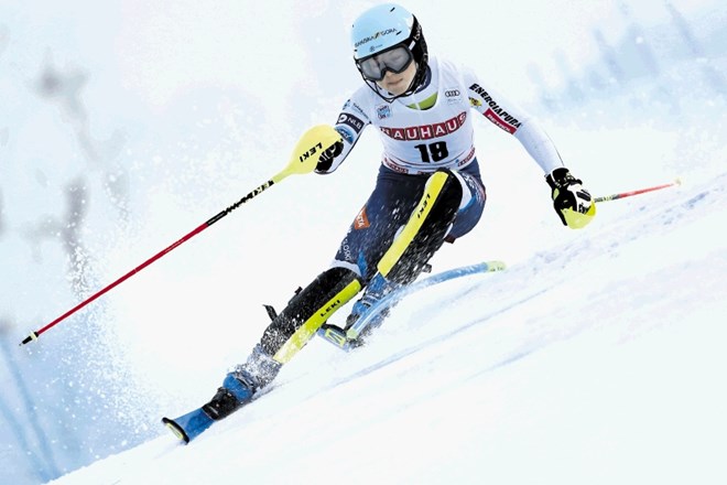 Meta Hrovat v Leviju ni našla pravega ritma, tako da je neuspešno začela slalomsko sezono svetovnega pokala v alpskem...