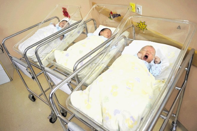 Odbor za delo je prejšnji teden z glasovi opozicije sprejel predlog o dvigu enkratne pomoči ob rojstvu otroka z 280 na 500...