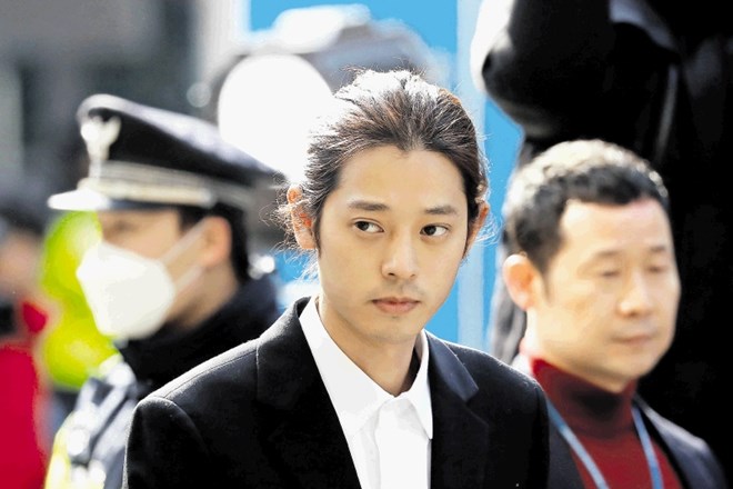 Tridesetletni Jung Jun Young bo zaradi posilstva in širjenja  posnetkov intimnosti v zaporu preživel šest let.