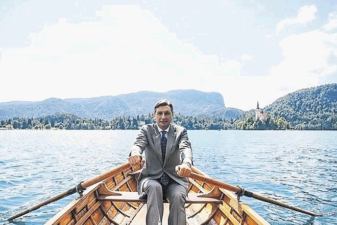 Predsednik Borut Pahor je v prazničnem času ob introspekciji, ki jo je ponudil v zgoraj omenjenem TV-pogovoru, pripravil tudi...