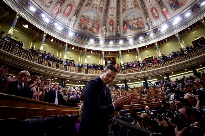 Socialist Pedro Sanchez potrjen za španskega premierja 
