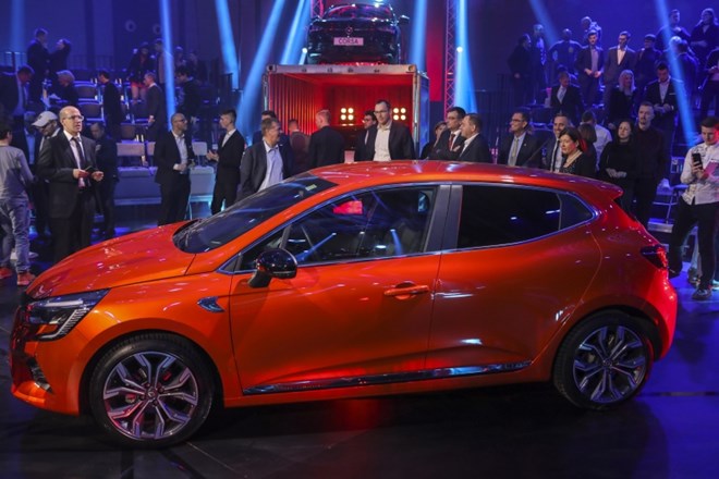 #foto  Renault clio je slovenski avto leta 2020