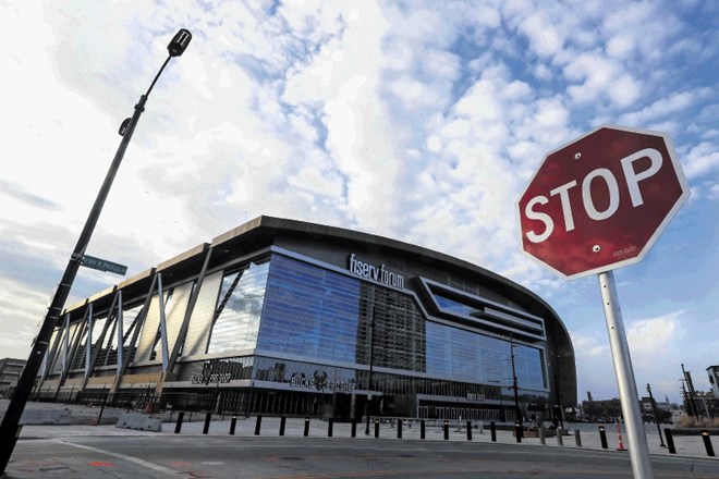 Dvorana v Milwaukeeju Fiserv Forum bo kot druge v ligi NBA do nadaljnjega zaprta.