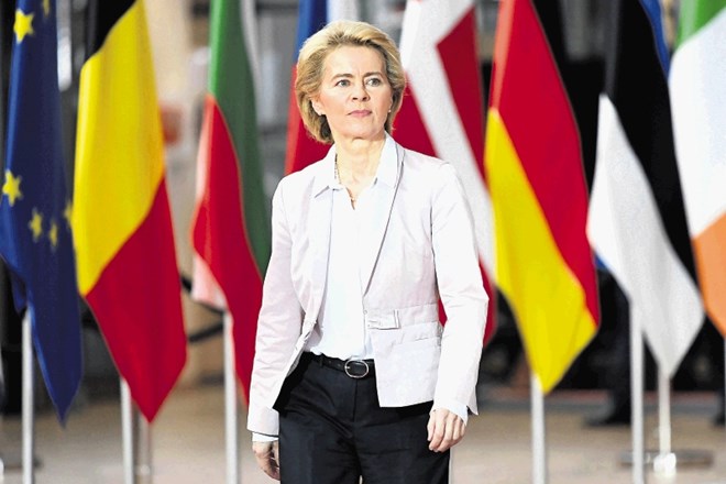Predsednica evropske komisije Ursula von der Leyen  se je včeraj obregnila tudi ob nesolidarnost držav članic na začetku...
