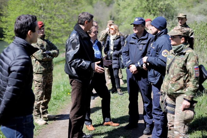 Predsednik republike Borut Pahor, minister za obrambo Matej Tonin in notranji minister Aleš Hojs na obisku vojakov 72....