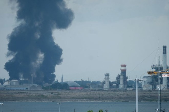#foto V Benetkah eksplozija v kemični tovarni