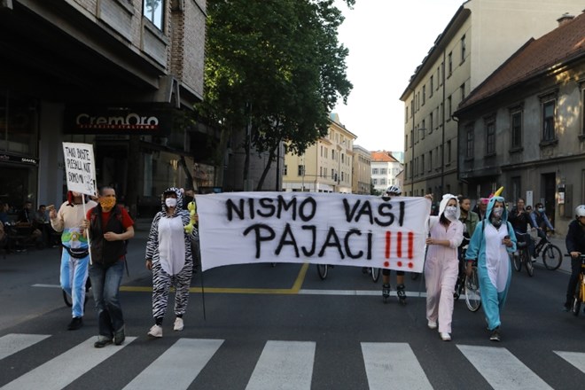 #foto #video Ljubljano preplavila pisana  protestniška množica