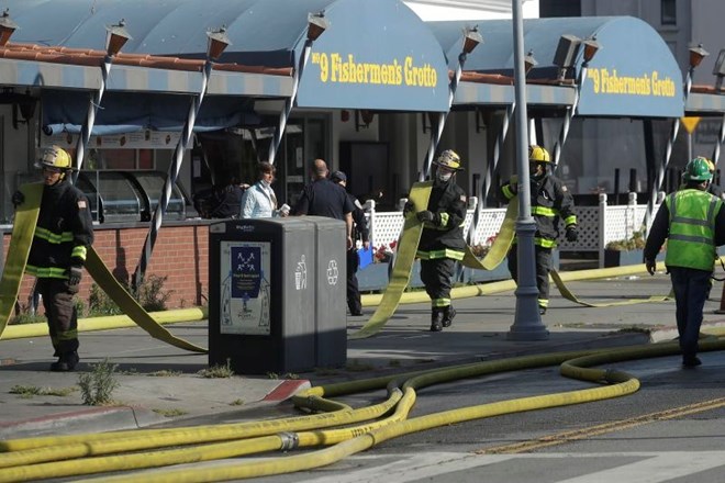 V znamenitem pristanišču v San Franciscu pogasili obsežen požar