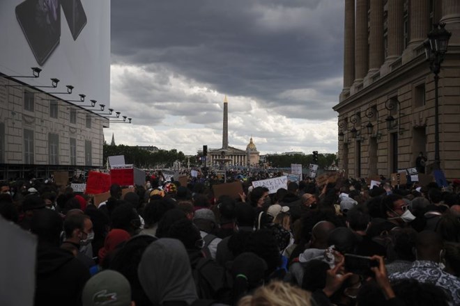 Protesti v Parizu