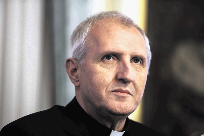 Mašo bo daroval ljubljanski nadškof metropolit Stanislav Zore.