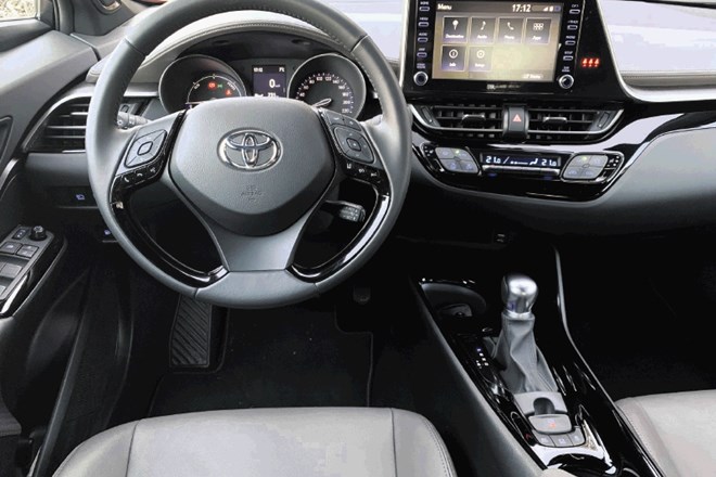 Toyota C-HR in renault kadjar: Odstop od uniformiranosti