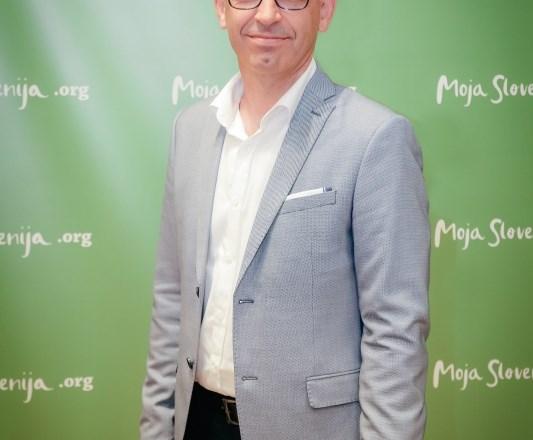Viljam Kvalič, ustanovitelj portala MojaSlovenija.org: »Seveda, uporabniki bodo na našem portalu lahko pregledali možnosti...