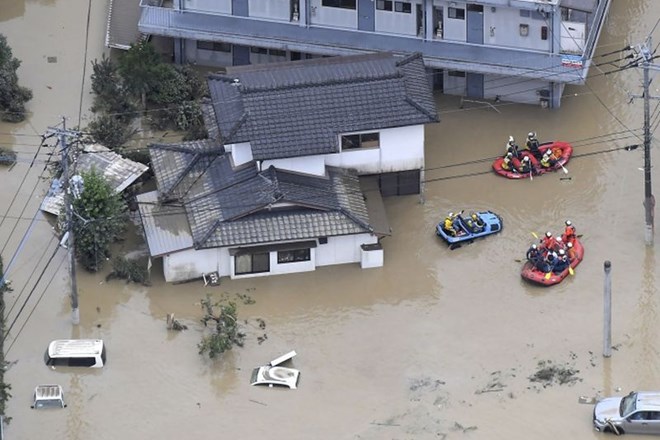#foto Jugozahod Japonske prizadelo obilno deževje; v domu za starejše naj bi umrlo 14 ljudi