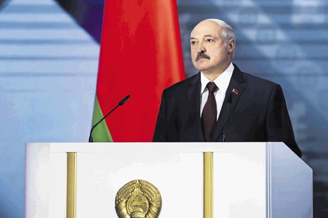 Predsednik Aleksander Lukašenko je v nagovoru ljudstvu sebe predstavil kot poroka državne stabilnosti in obtožil aretirane...