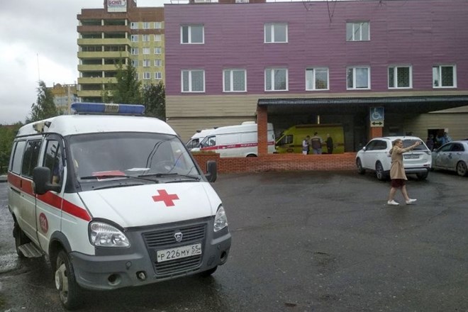 Bolnišnica v sibirskem mestu Omsk, kjer se za življenje bori Aleksej Navalni.