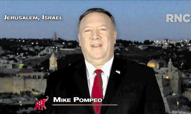 Zunanji minister Mike Pompeo je govor, ki so ga predvajali na konvenciji, posnel v Jeruzalemu med službeno potjo, zaradi...