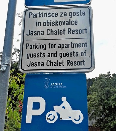 Opozorilo o novem prometnem režimu ob jezeru Jasna v Kranjski Gori