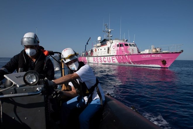 Reševalna ladja z migranti prosi za takojšnjo pomoč