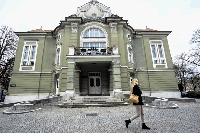 V SNG Drama Ljubljana bo na voljo od 1800 do 1900 abonmajev na obeh njihovih odrih.
