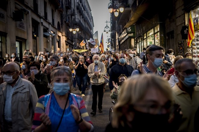 #foto Na protestih v podporo Torri tisoči Kataloncev