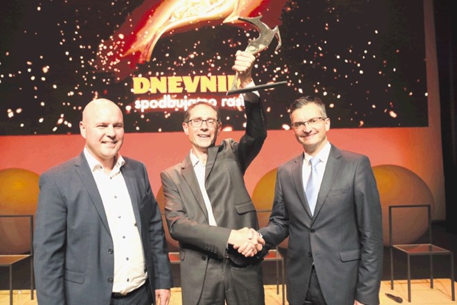 V letu 2019 si je podjetje Virs z direktorjem  Renatom Pahorjem (prvi z leve) in prokuristom  Alešem Puklavcem (na sredini)...